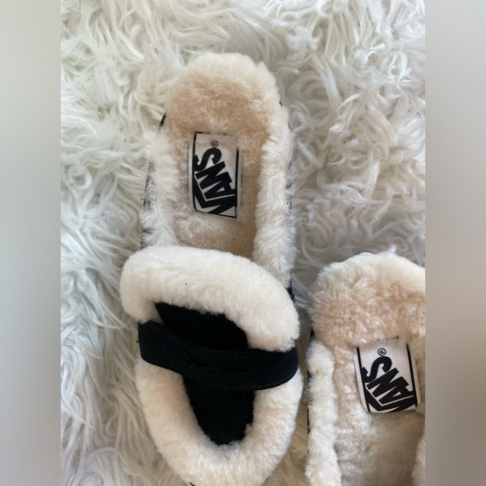 Vans NWT Unisex Style 53 Shearling Mule DX Black/White. Size 5 Men’s, 6.5 Women - Picture 5 of 9